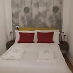 La Gioia Di Napoli Apartment & Studios